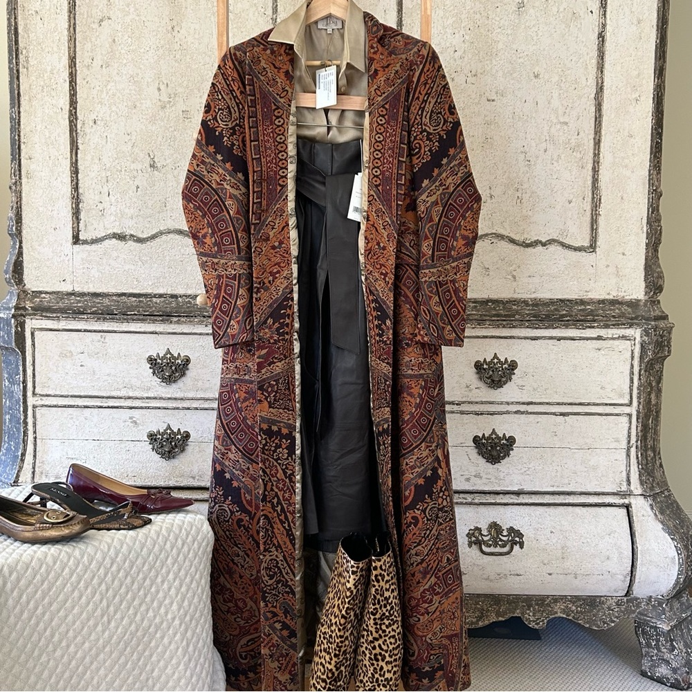 Vince BNWT gorgeous lamb skin brown leather pleated midi skirt w attached  belt. - Picture 6 of 9